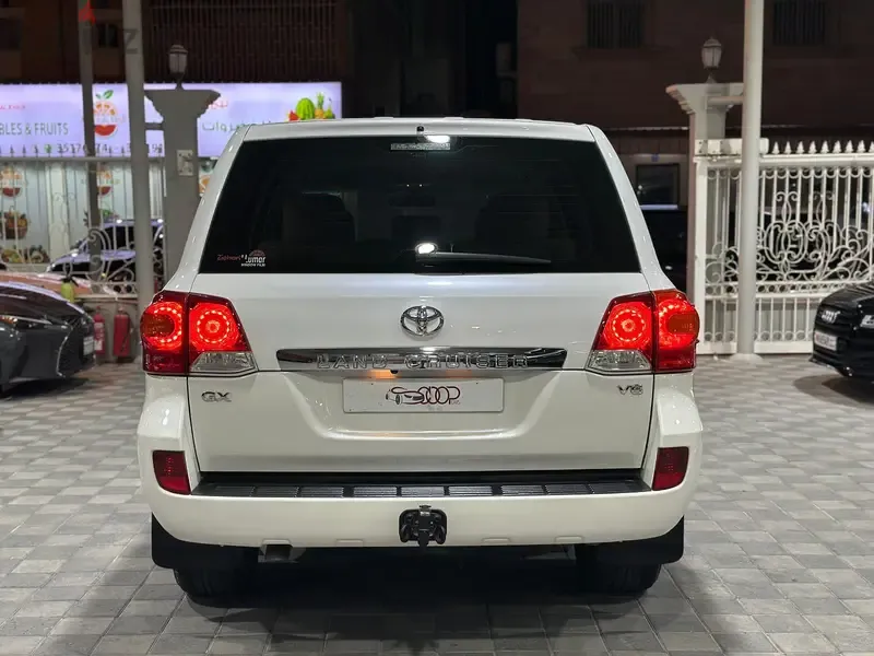 Toyota Land Cruiser 2013